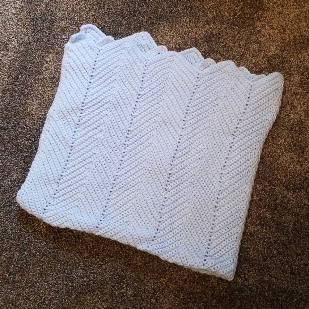 Brand New Hand Knit Baby Blanket